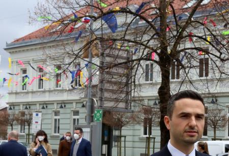 VLADA NA OBISKU V CERKNICI 056 FOTO LJUBO VUKELIČ